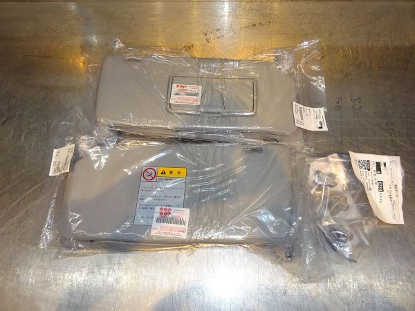 残りわずか!【未使用 スズキ 純正】SUZUKI ジムニー JB23W サンバイザー グレー 左右セット拍卖