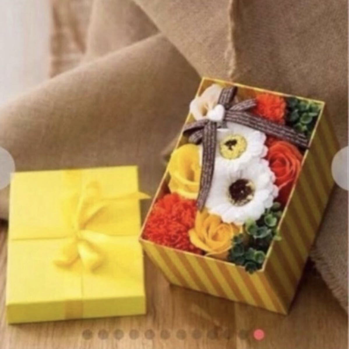 格安 花ギフト 色褪せないお花 ソープフラワーボックス お誕生日、母の日、記念日 各種お祝い 黄色拍卖