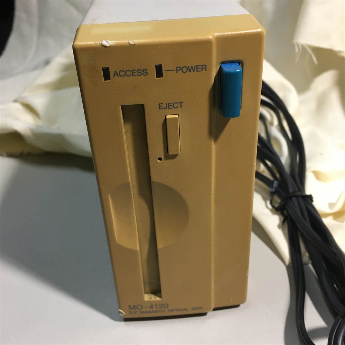 ICM SCSI接続外付け MOドライブ MO-4120 128MB MO /HDD互換モード 120MB 外付けHDD代わりに MS-DOS6.2動作確認済拍卖