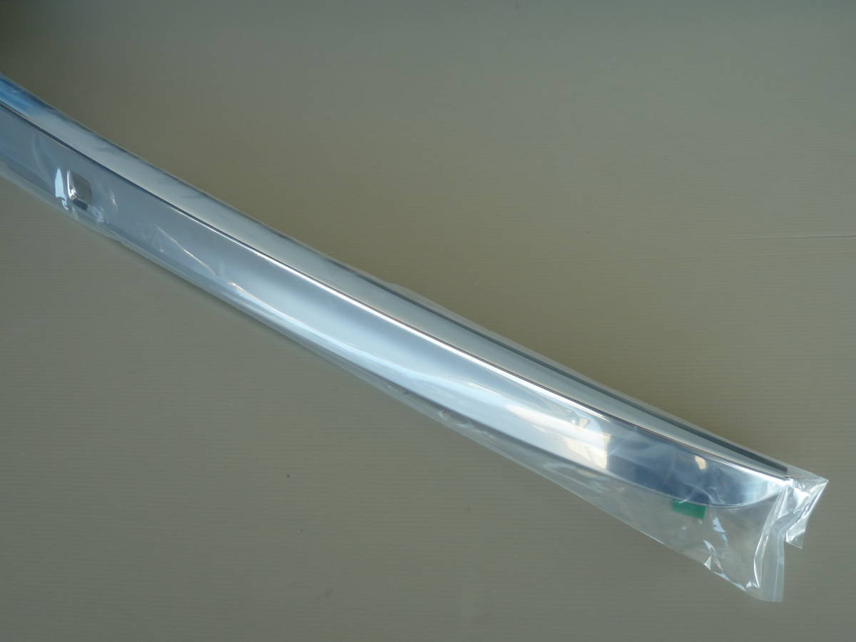 アルト HA36S HA36V スズキ純正 カメラ取付用メッキバックドアガーニッシュ 新品拍卖