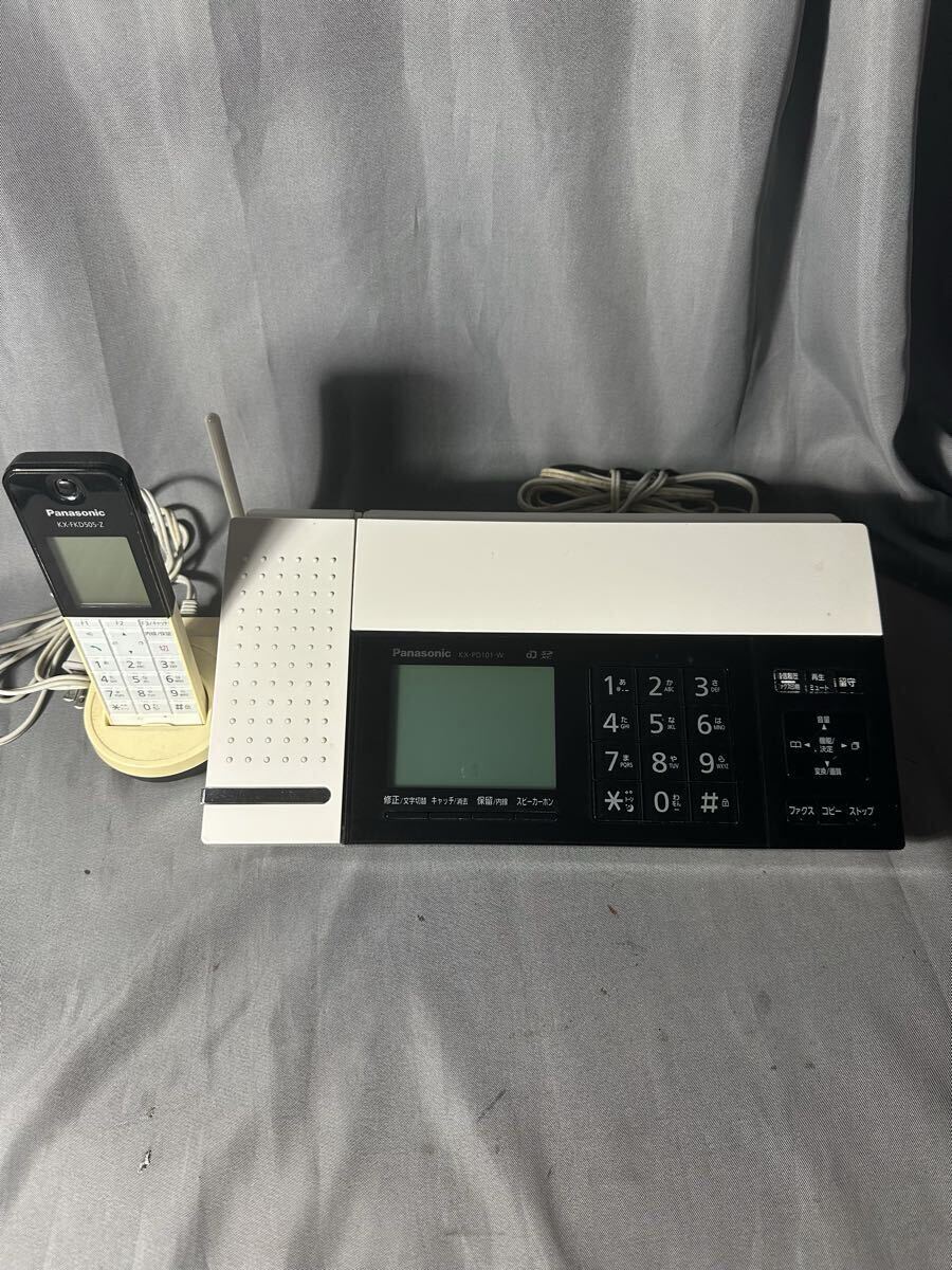 Panasonic パナソニック スマホ連動機能付FAX機 KX-PD101DL(ホワイト&ブラック) 増設子機 KX-FKD505-Z(ホワイト)付増設子機可能です。拍卖
