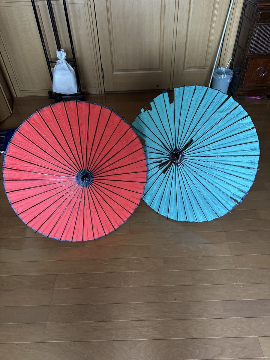 舞踊 傘 2本 赤色 水色 和傘 紙傘 ジャンク品拍卖