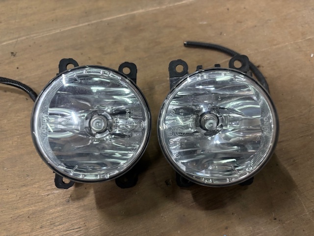 maMB★H28★ルノー ルーテシア ゼン★純正★フォグランプ左右セット ライト A079773★RH4B/LUTECIA/部品取り車拍卖