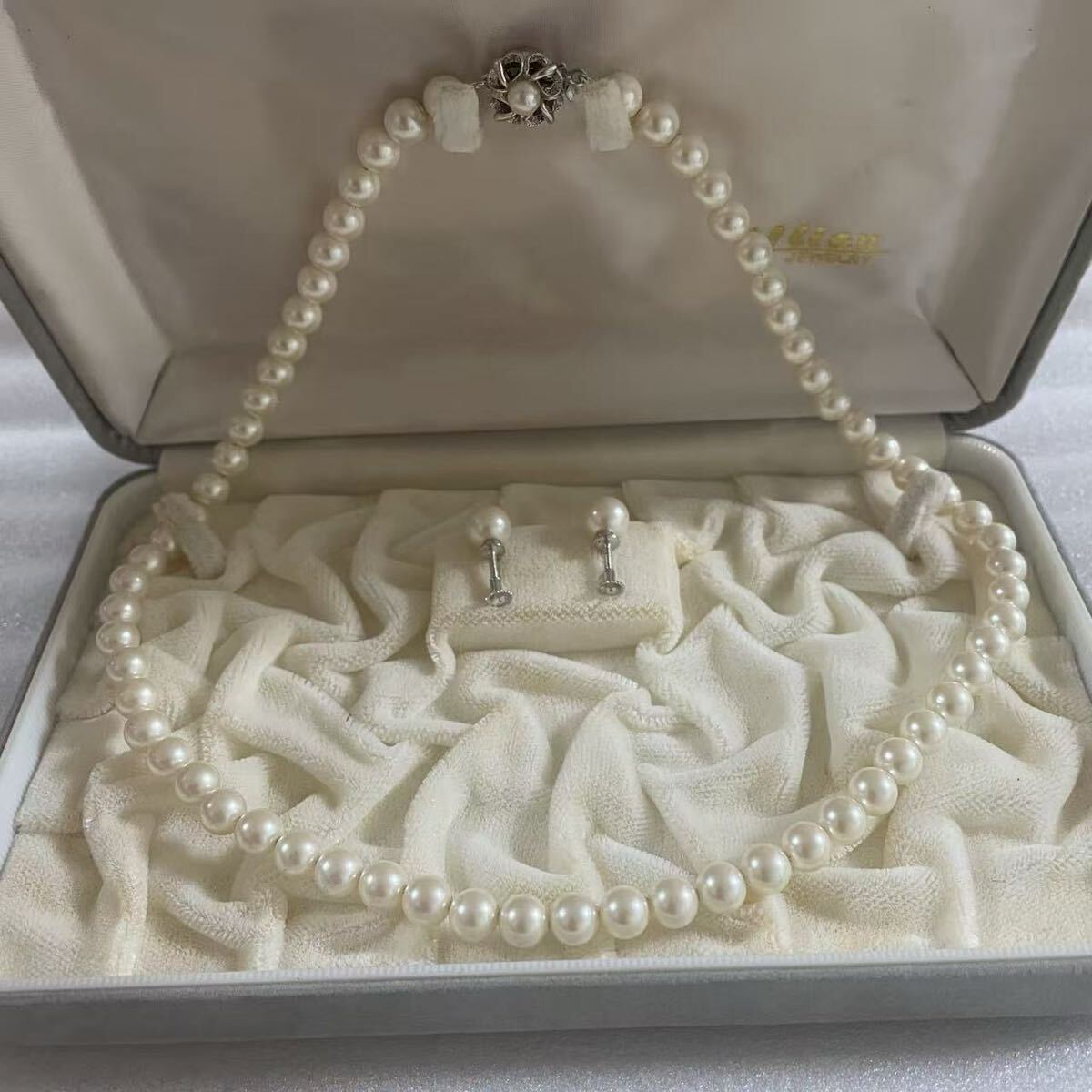 美品 シルバーパールネックレス、イヤリング セット silver刻印、箱付き拍卖