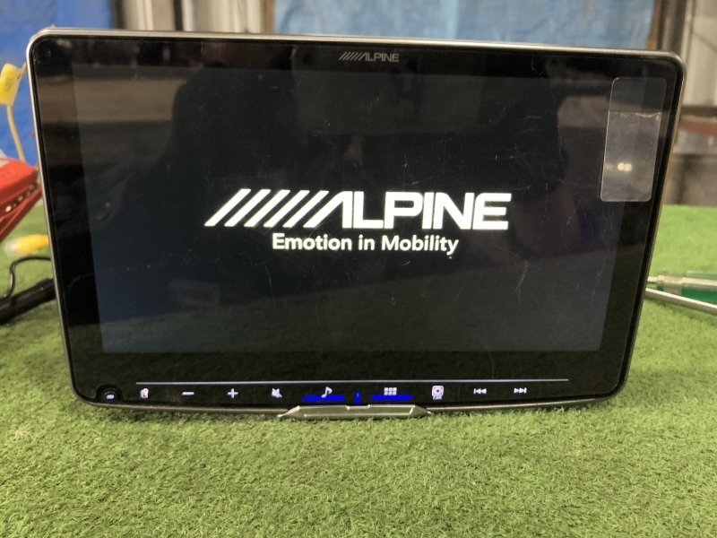 ALPINE アルパイン 9インチ フローティング ディスプレイオーディオ DAF9Z Bluetooth/HDMI/AppleCarplay/AndroidAuto拍卖