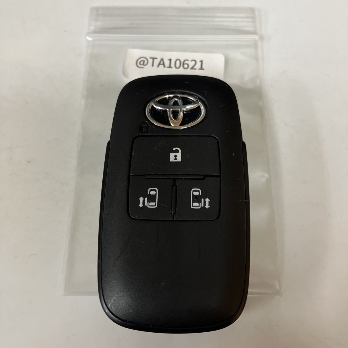 @TA10621 トヨタ 純正 キーレス 3ボタン パッソ ピクシル ルーミー ダイハツ キャスト等 スマートキー リモコン スライドドア拍卖