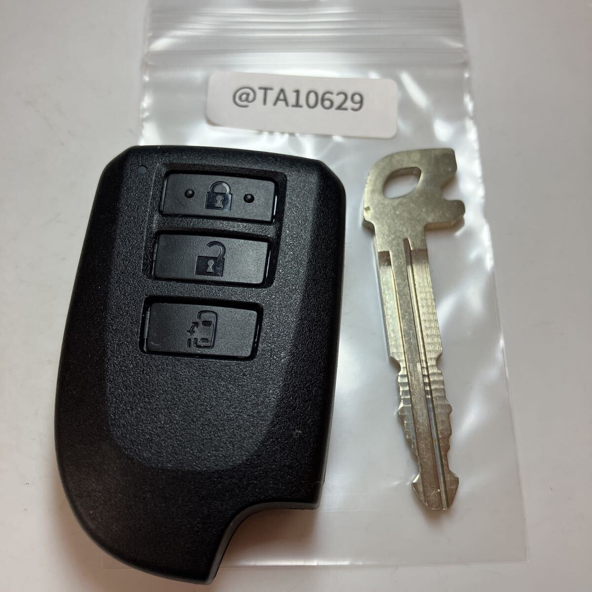 @TA10629 トヨタ 純正 007YUUL0776 キーレス リモコン ハイエース レジアスエース 200系等 スマートキー 3ボタン スライトドア拍卖