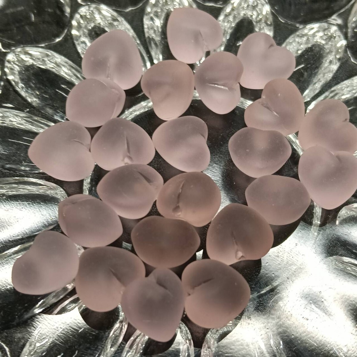 L302☆未使用 大量 片穴 チェコ ガラスビーズ 23g 10×10mm ハート ピンク 大粒 ヴィンテージ パーツ アクセサリー ネックレス B-458拍卖