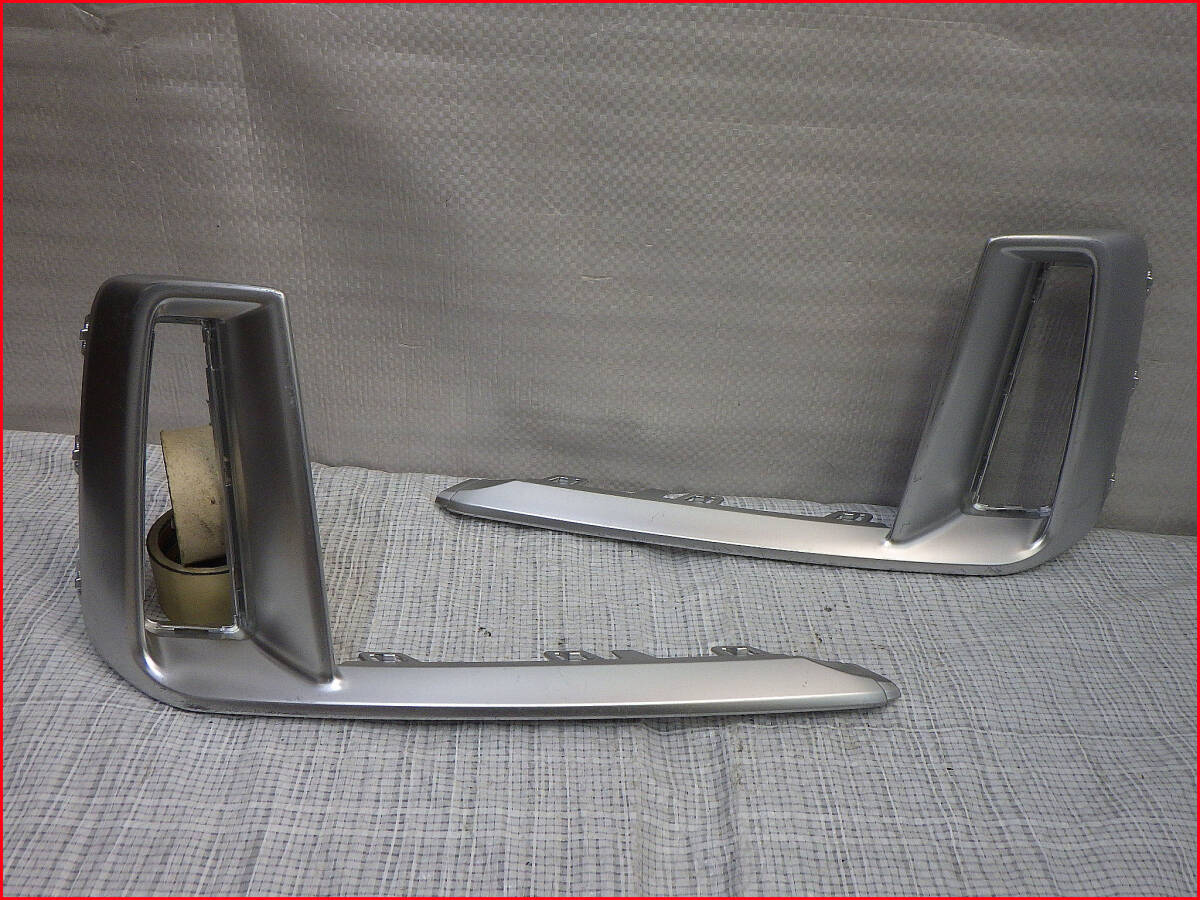 アウディ FV系 TTクーペ 純正フロントバンパーガーニッシュ 左 右 8S0.807.957 8S0.807.958 カバー拍卖