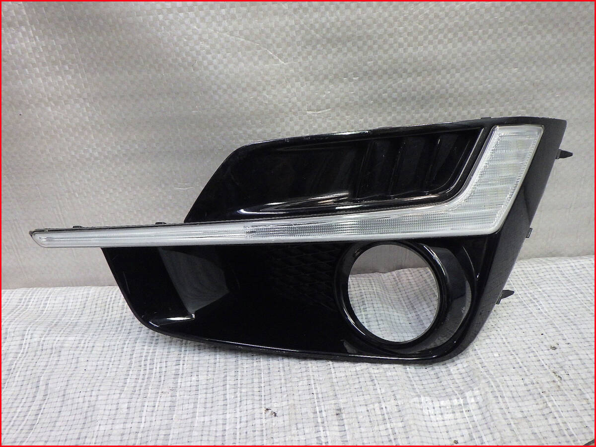 GJ/GP系 後期 インプレッサ G4 スポーツ 純正フロントバンパーフォグランプカバー 左 左側 BL250-617017 LED イルミネーション拍卖