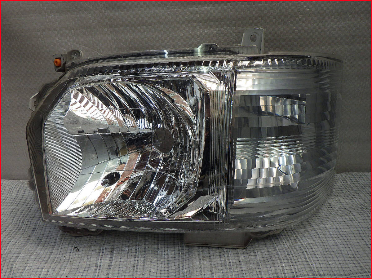 200系 4型 ハイエース 左ヘッドライト左ライト 左側 ハロゲン KOITO 26-131 ヘッドランプ ランプ拍卖