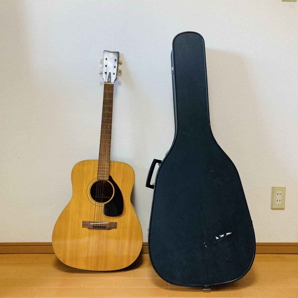 YAMAHA FG-140 赤ラベル アコースティックギター 1970年代 ヤマハ 日本製 オールドフォークギター ハードケース付き拍卖