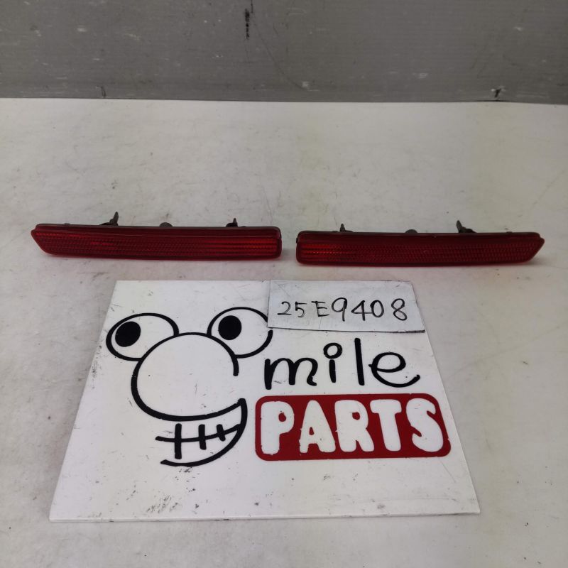 NCP141 スペイド 純正 左右リフレクター 1A3-13-7/25E9408*同梱不可拍卖