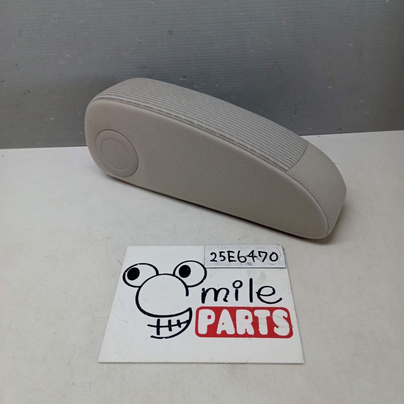 B21W デイズ 純正 アームレスト 2Z3-24-2/25E9470*同梱不可拍卖