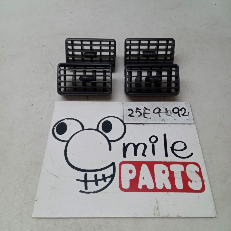 HH6/HH5 アクティ 純正 エアコン吹出口セット 1A7-19-5/25E9692*同梱不可拍卖