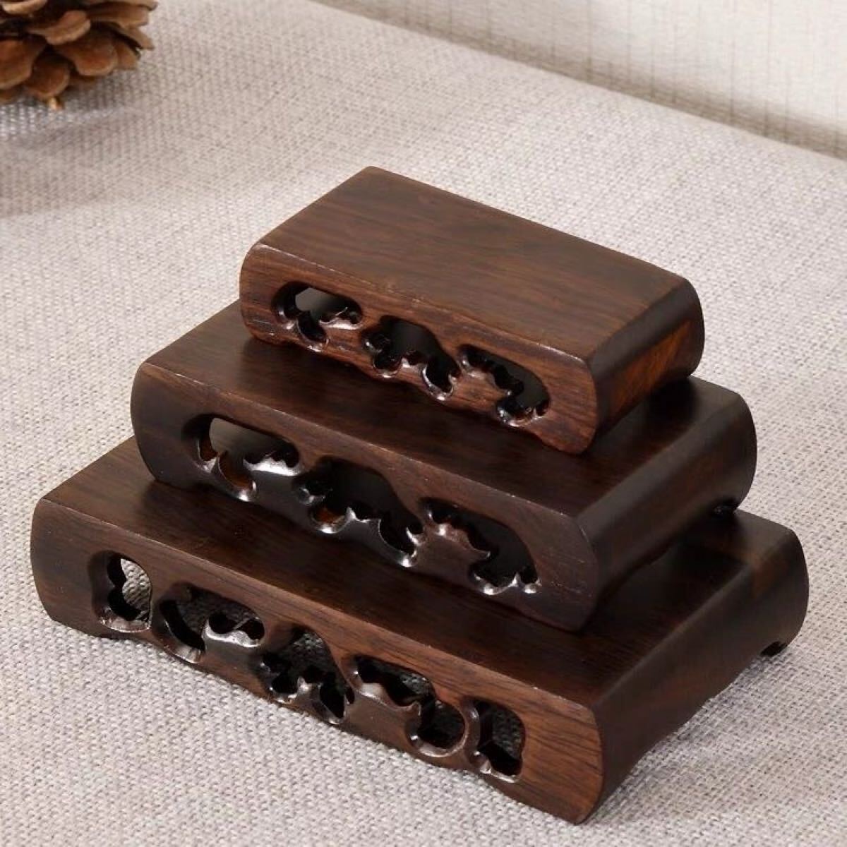 激安 黒檀木 長方形 木製 平台 彫刻入り 敷台 飾台 盆栽台 花台 華台 香炉台 飾り 華道具 茶道具 工芸品 3個セット拍卖