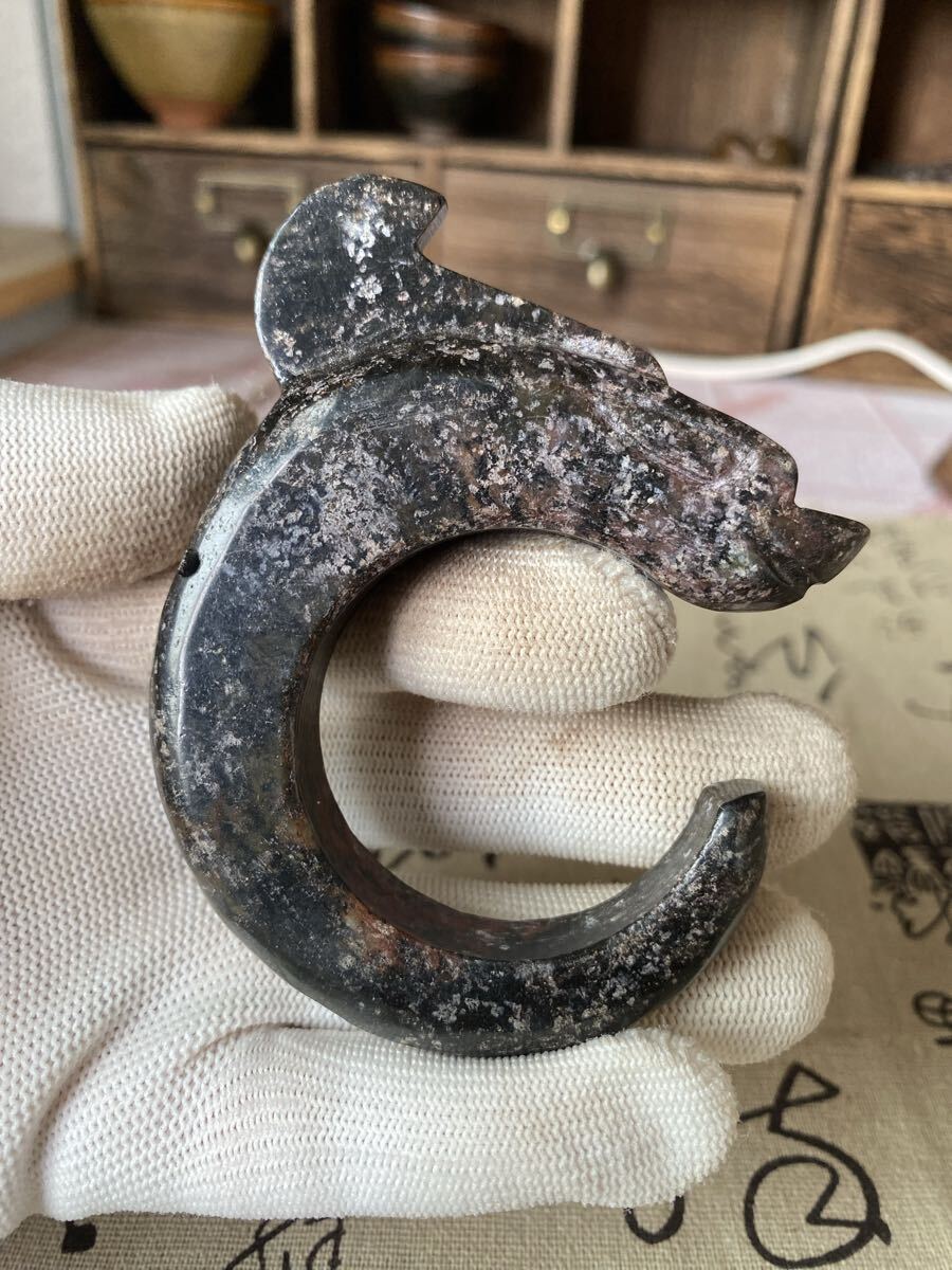 古美術 黒曜石 古玉文化 紅山文化 玉豚龍 勾玉 祭祀器 アンティーク 根付 高さ約9cm拍卖