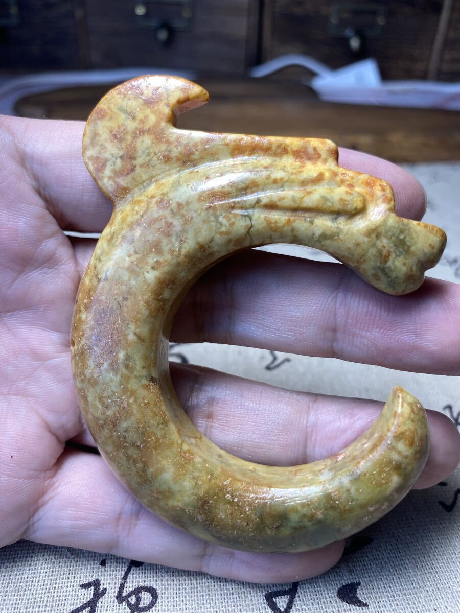 送料無料 古美術 古玉文化 紅山文化 玉豚龍 勾玉 祭祀器 アンティーク 根付 高さ約9cm拍卖