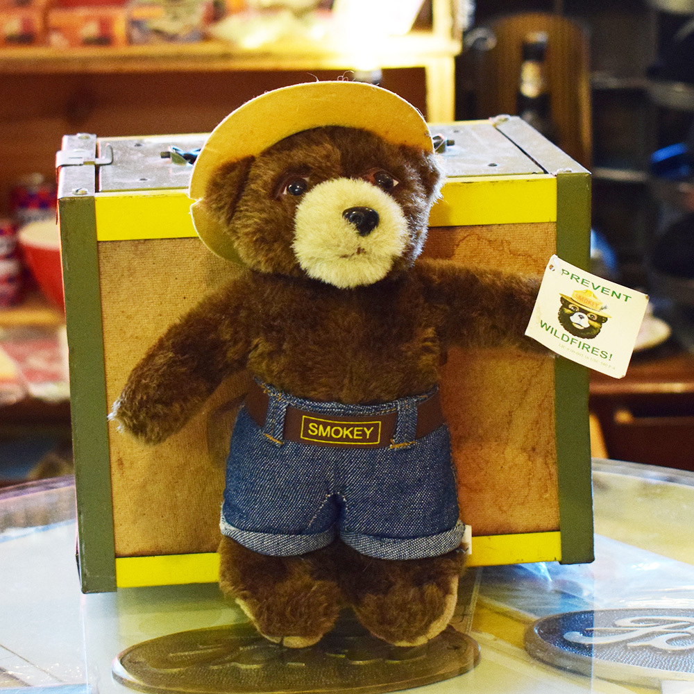 90's スモーキーベア ぬいぐるみ / Smokey Bear 人形 マスコット ヴィンテージドール インテリア コレクション アメリカン雑貨 CHOPPERS拍卖