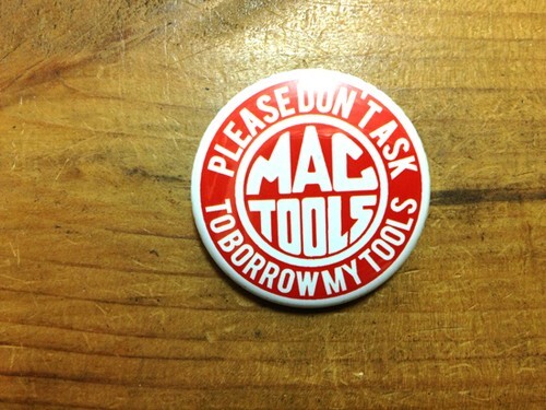 缶バッチ 〔MACTOOL〕 モーター/アドバタイジング カンバッチ アメリカ雑貨 アメリカン雑貨拍卖
