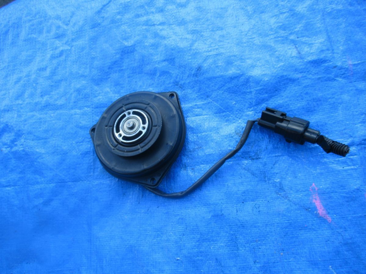 3231 純正 前期タント L375S ラジエーターファンモーター 電動ファンモーター 送料600円★ ムーヴ L175S L185S L575S拍卖