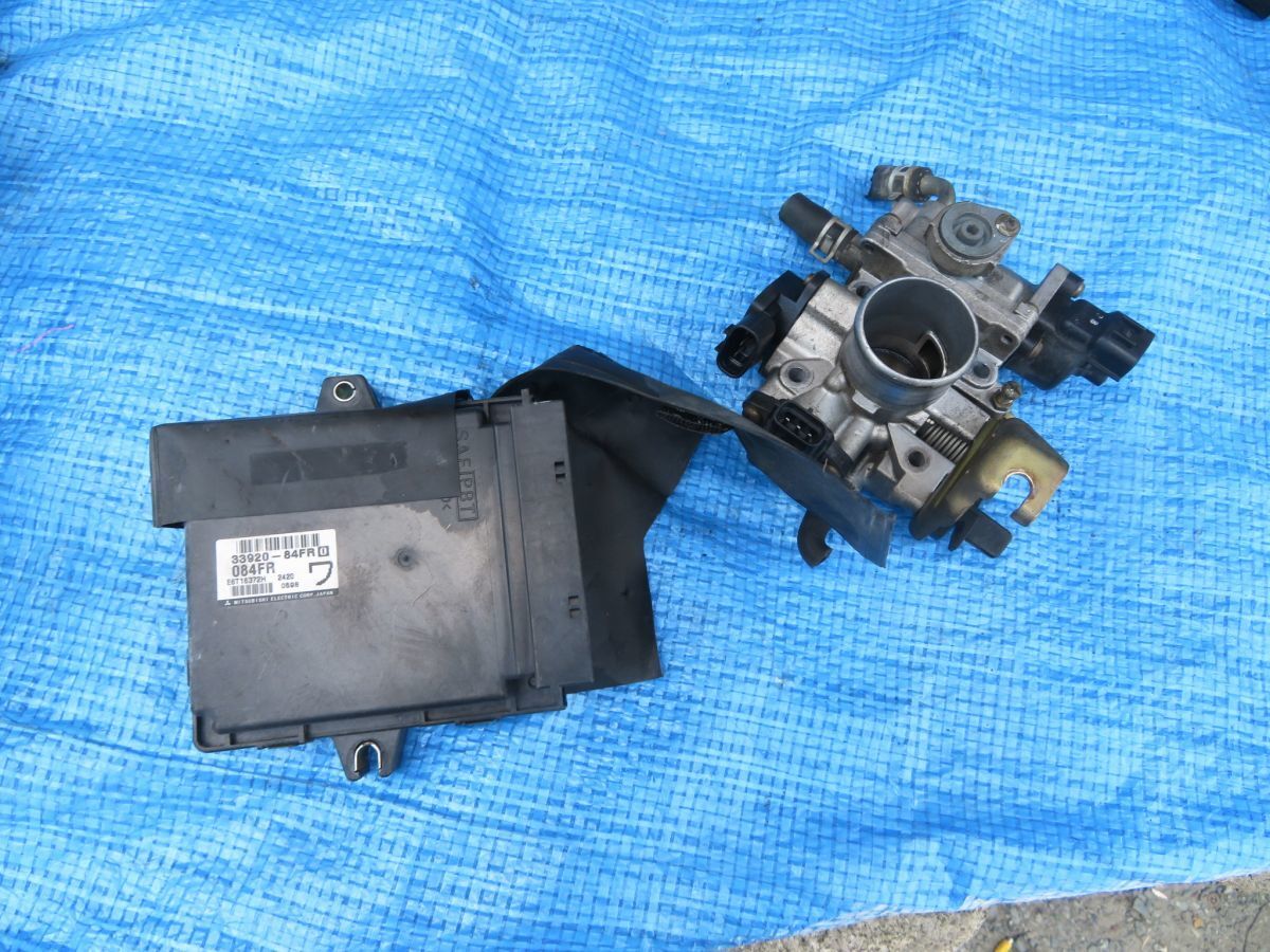 KZ .02 MC22S ワゴンR AZワゴン MD22S スロットルボディISCバルブ ISCV エンジンコンピューター 33920-84FR拍卖