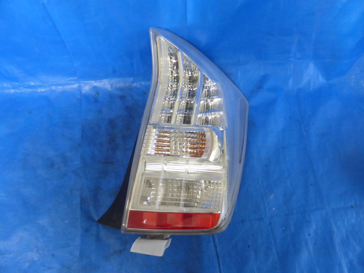 11 プリウス ZVW30 テールライト テールランプ 右 STANLEY 47-37拍卖