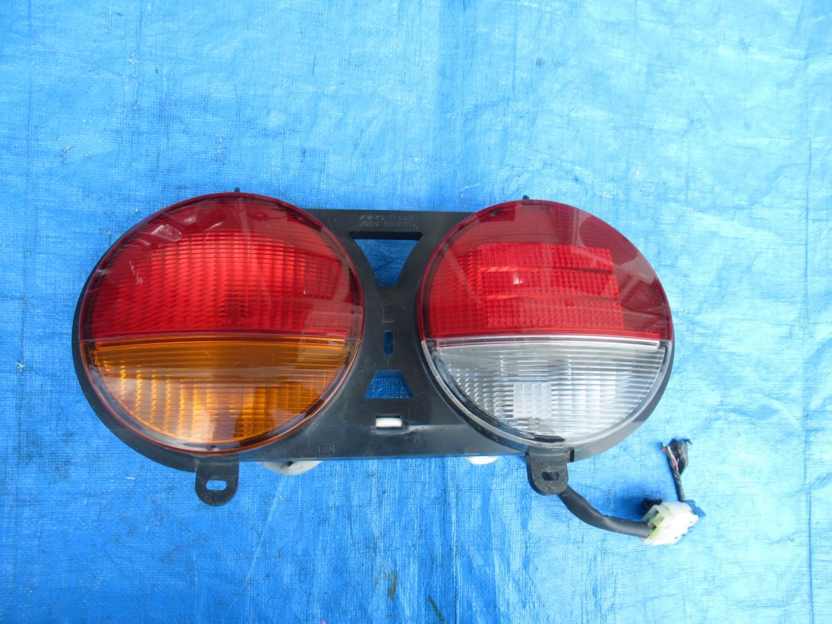 9.4-1 U61V U62V ミニキャブ ★ 左 テールランプ テールライト KOITO 220-87369 ★U71V クリッパー拍卖
