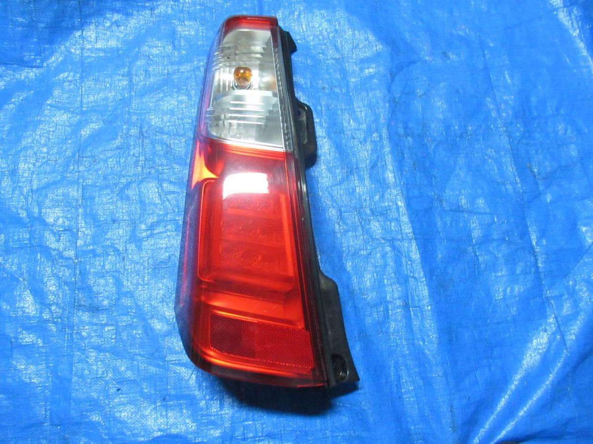 9.4-19 LED ワゴンR DBA-MH34S テールランプ テールライト 左 72M0 拍卖