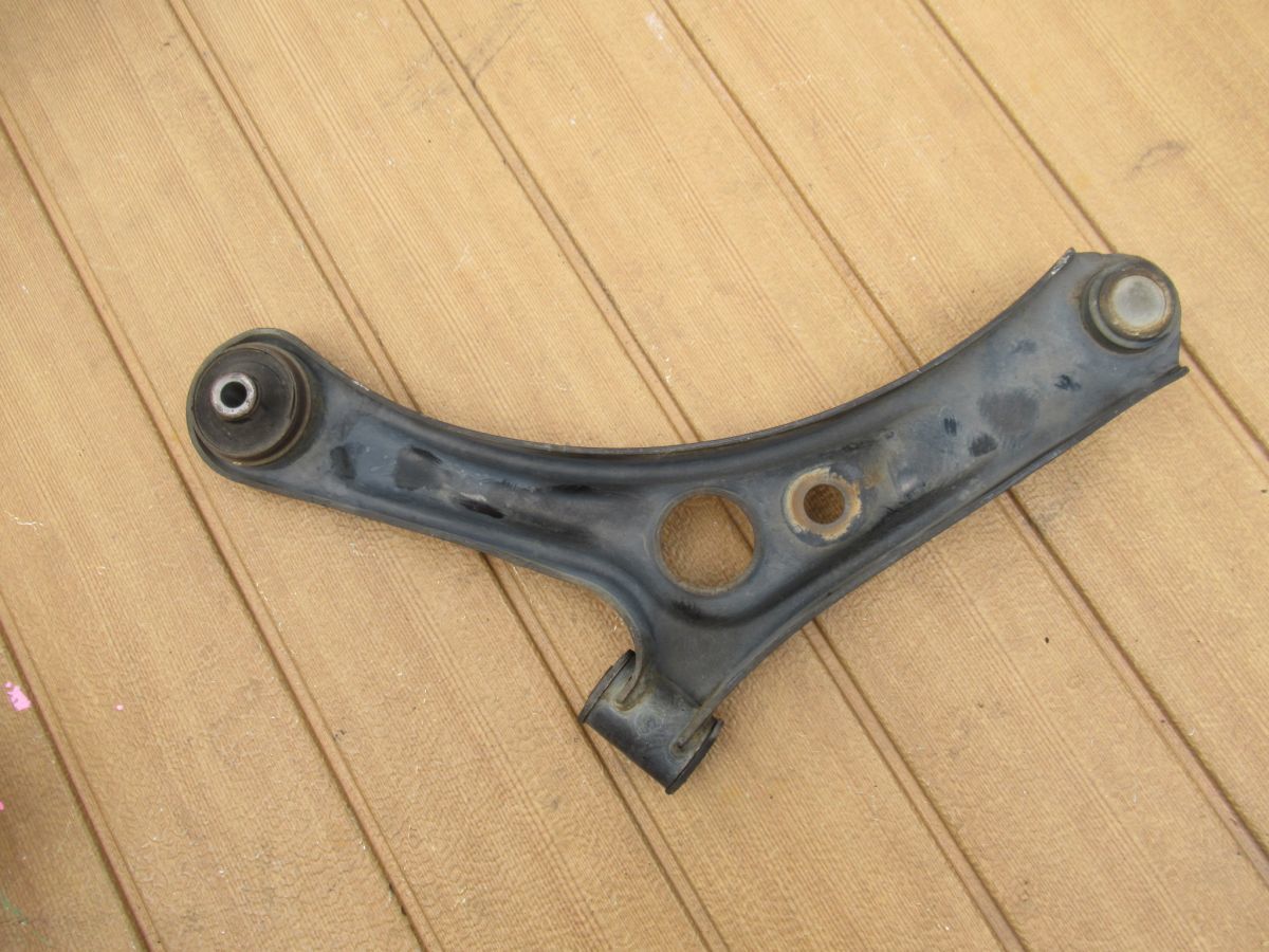 A.05 MH21S MH22S ワゴンR ★ ロアアーム 右 ガタ無し ブーツ割れ無し ★ MF22S MRワゴン MK21S パレット HA24S アルト拍卖