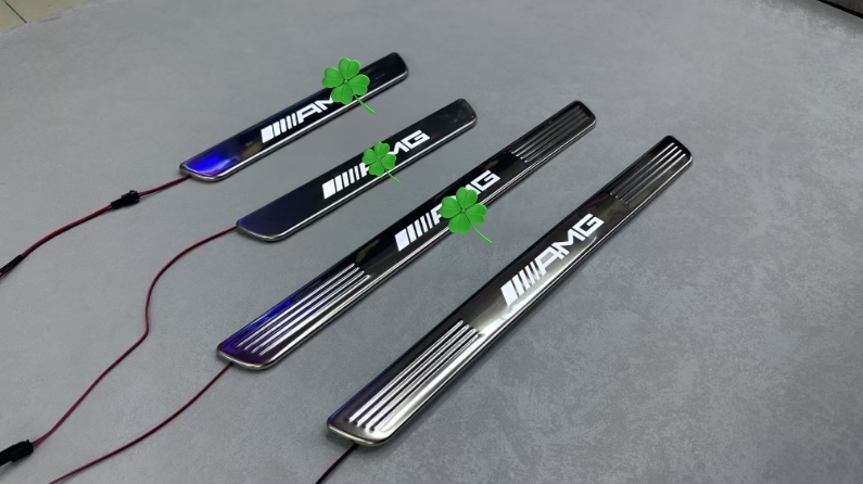 メルセデス ベンツ Cクラス 2016-2021年 W205 LEDスカッフ プレート外側プロテクター ステップ カバー AMGロゴ拍卖