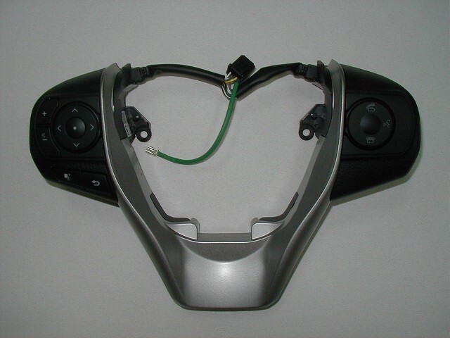 トヨタ純正 ステアリングスイッチ左右 エスクァイア 80系拍卖