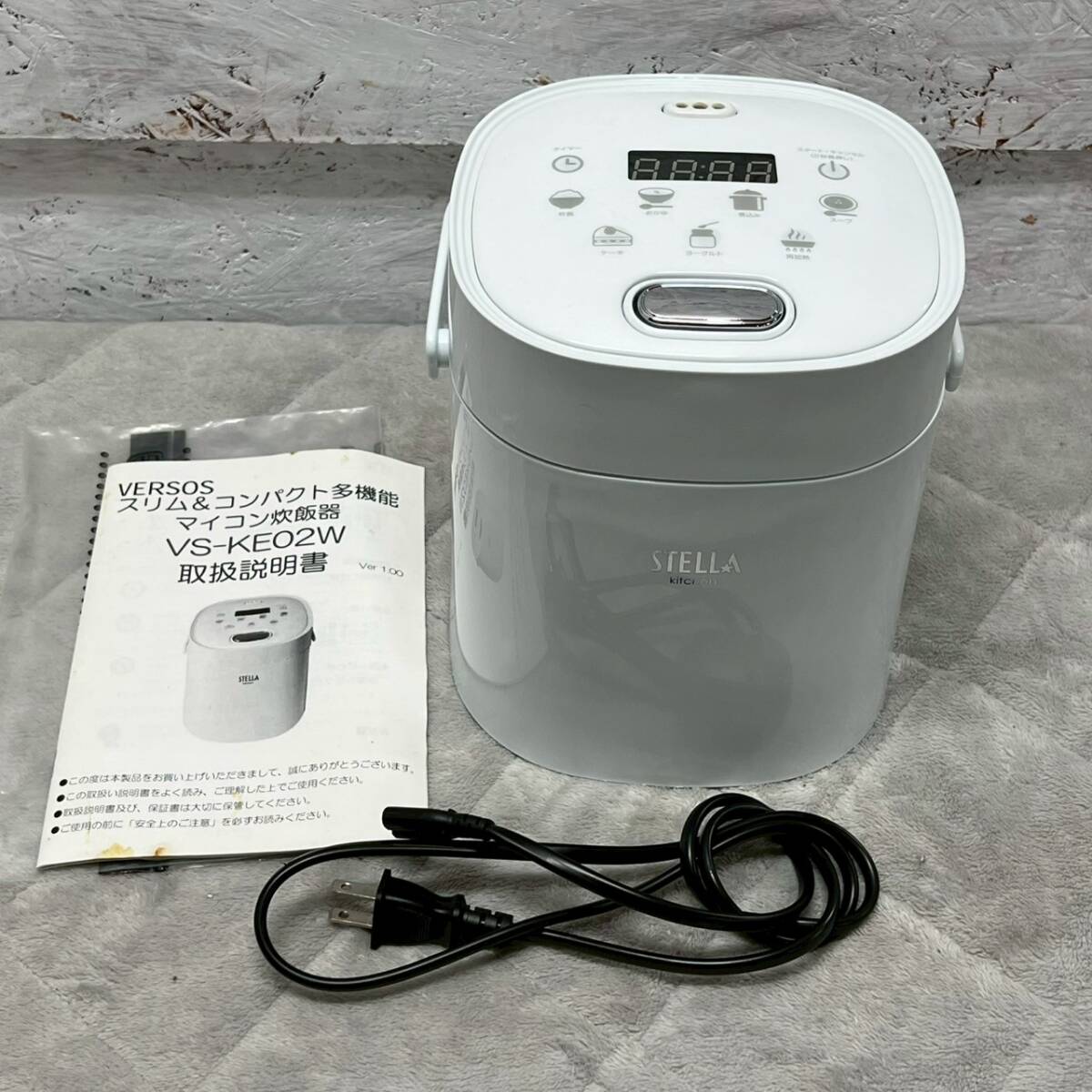 【VERSOS】 マイコン炊飯器 VS-KE02W ホワイト コンパクト多機能炊飯器 2合炊き STELLA ステラ 炊飯器 A0342拍卖