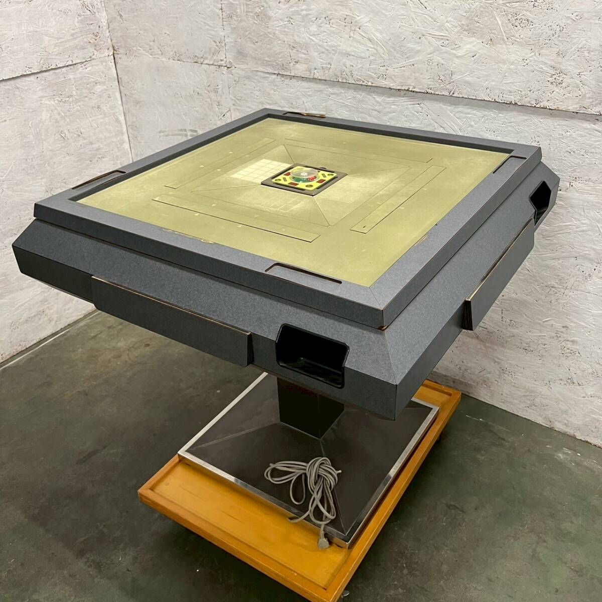 電元オートメーション 全自動麻雀卓 AM-9401 100V 通電確認済 屋内用 雀豪ドーム 雀卓 テーブル 全自動 ジャンク Y2236拍卖