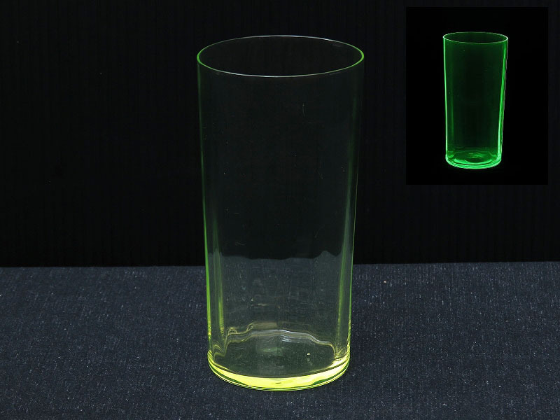 ウランガラスのシンプルなグラス/コップ/タンブラー/硝子食器/花瓶/花器/ヴァセリンガラス/ディスプレイ/イギリス/インテリア雑貨/AL-0642拍卖