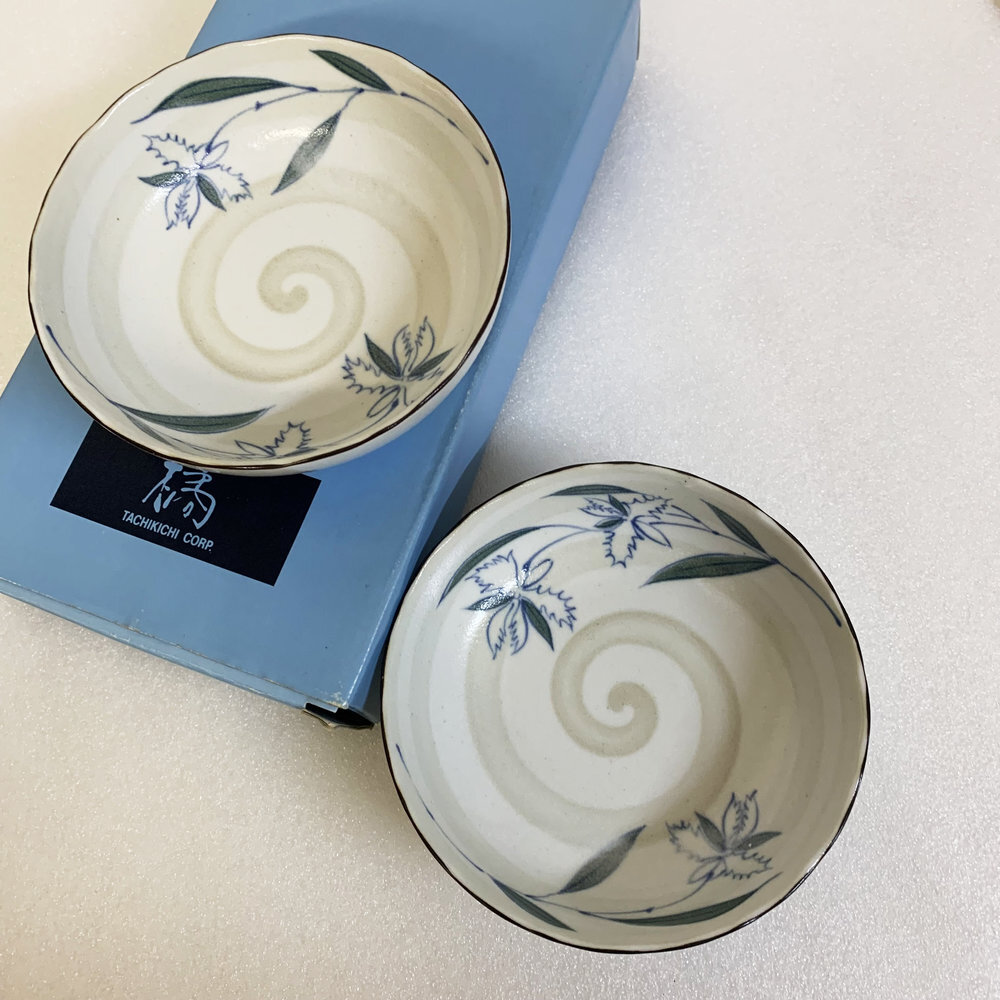 未使用品 たち吉 さぎ草 ペア小鉢 948-279 TACHIKICHI 中鉢 取り皿 陶磁器【4836拍卖