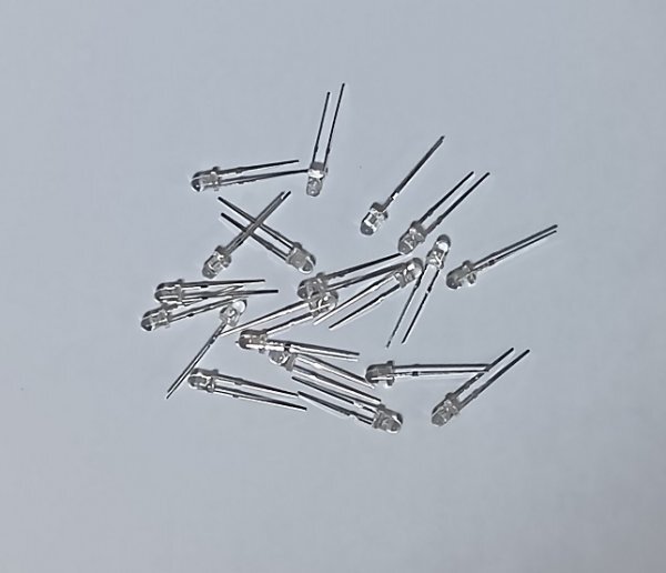 砲弾型3mm抵抗内蔵LED 赤色 (3V~15V用) 20個セット拍卖