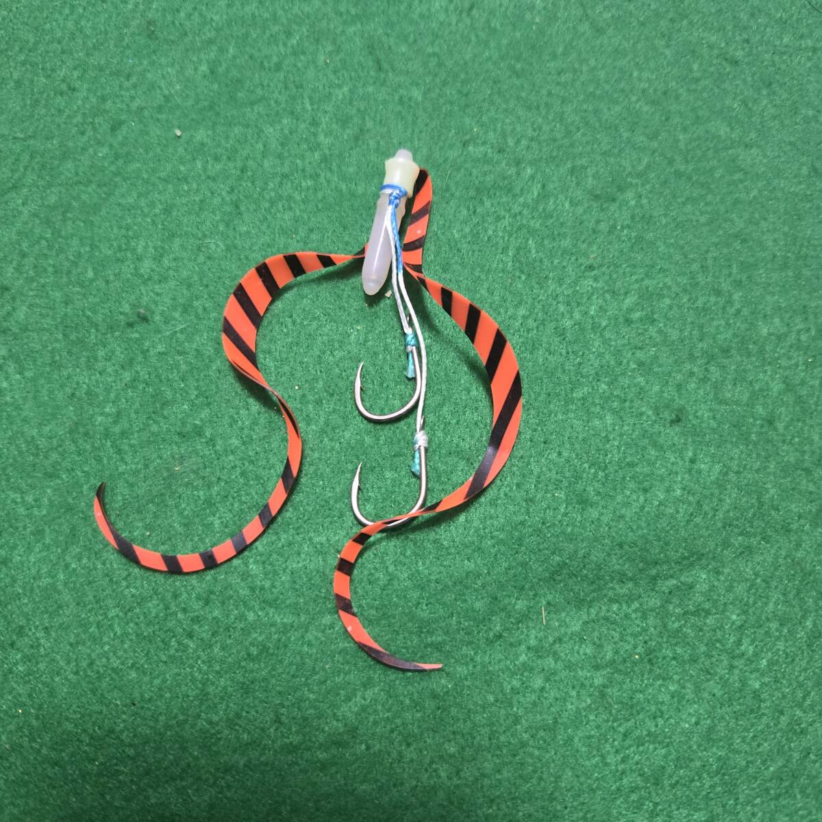 鯛ラバ 鯛カブラ ネクタイ 海遊 ダイワラトル 自作針付き 拍卖