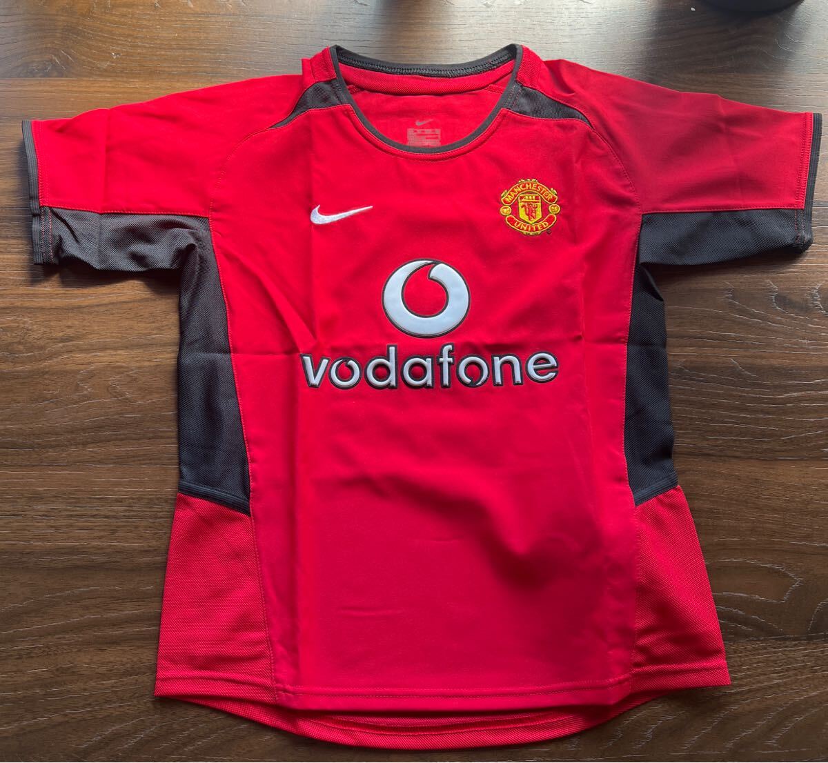 T9-26-4 未使用!ナイキ マンチェスター・ユナイテッド 2002 ユニフォーム XSサイズ USサイズ:8、EUサイズ116-128cm ベッカム 子供拍卖