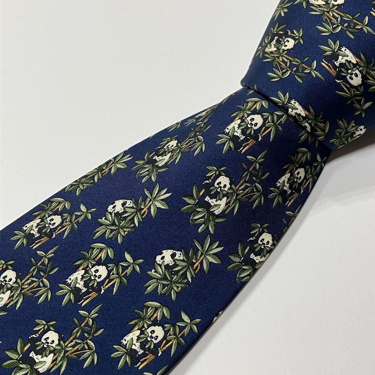 パンダ アニマル シルク ネクタイ 古着 ネイビー 588-1拍卖