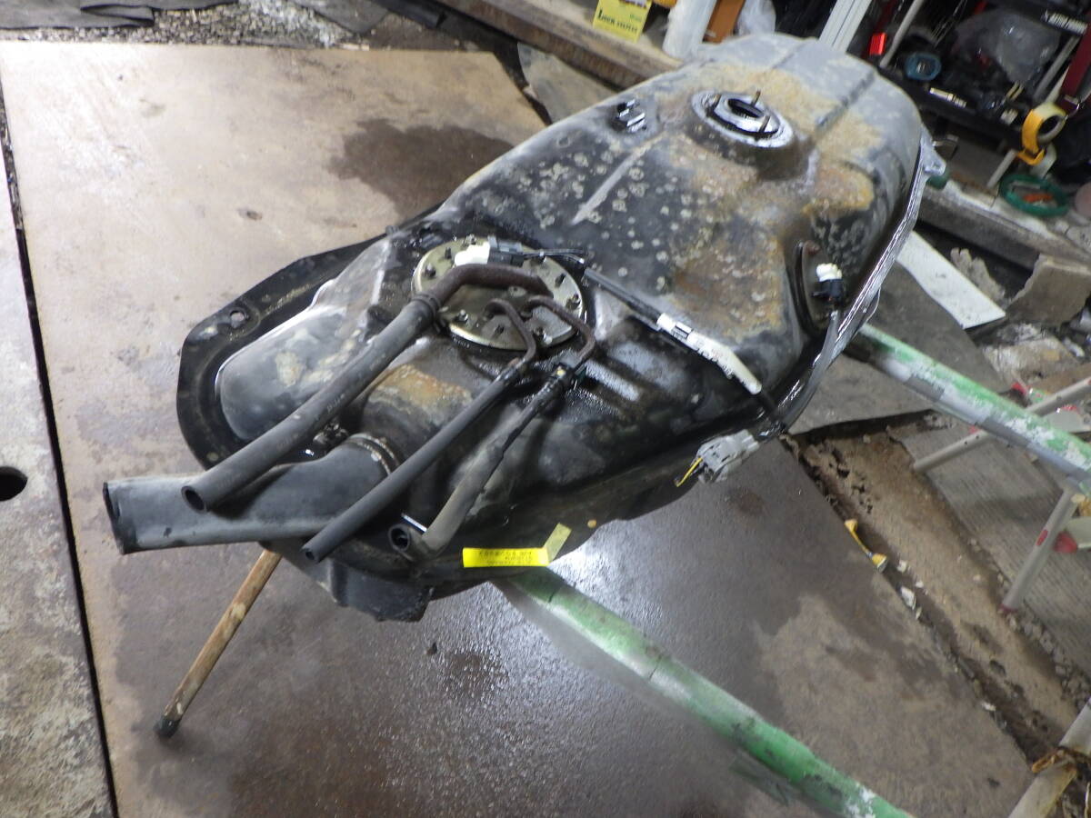 仮上 即決! U61W タウンボックス 燃料タンク ガソリンタンク 燃料ポンプ付き拍卖