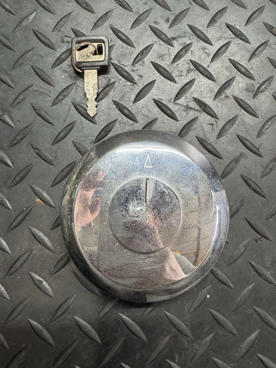 CBX400F CBX550F タンクキャップ フューエルキャップ 額縁キー(25089)拍卖