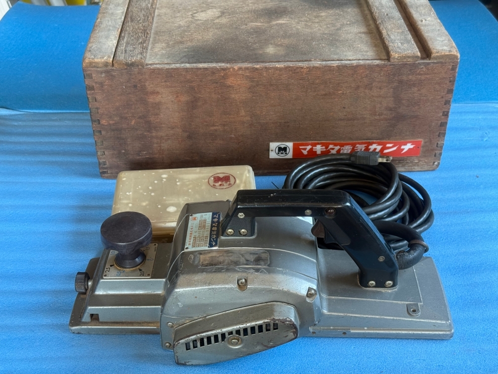 ◆◆◆お引き取り限定 配送不可◆◆◆マキタ 電気カンナ モデル1804 現状品 動作確認済 USED現状品拍卖