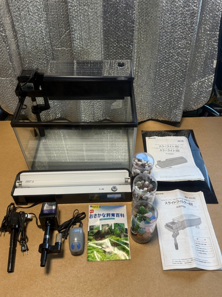 ◆◆◆お引き取り限定 配送不可◆◆◆アクリル水槽 幅447mm 高さ300mm 奥行295mm 他ライト ポンプなど一式セット拍卖