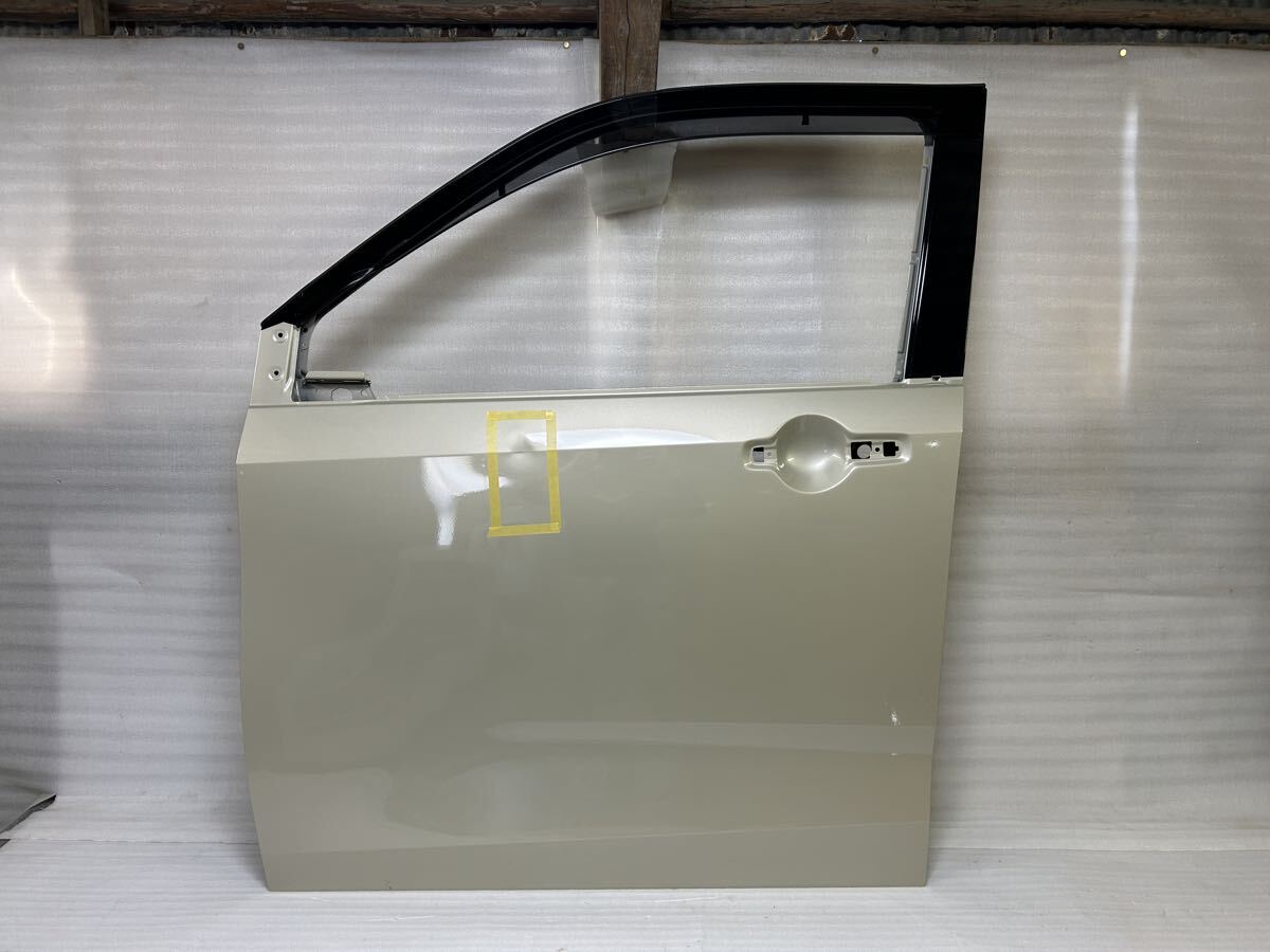 11597 サクラ SAKURA B6AW フロント左ドア ベージュ系拍卖