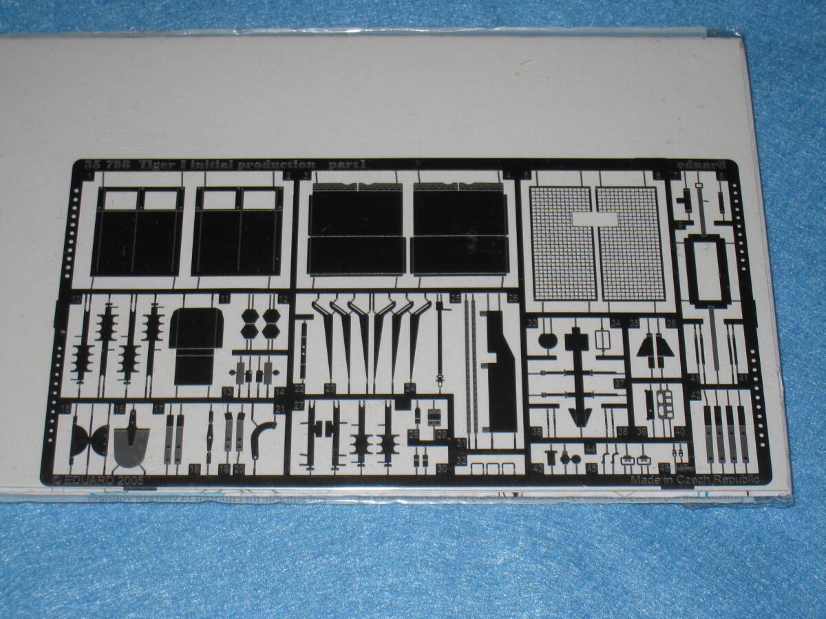 エデュアルド 1/35 ドイツ軍 ティーガー タイガー I 戦車 初期生産型 エッチングパーツ ドラゴン DRAGON 6252 用 Eduard 35798 Tiger I 拍卖