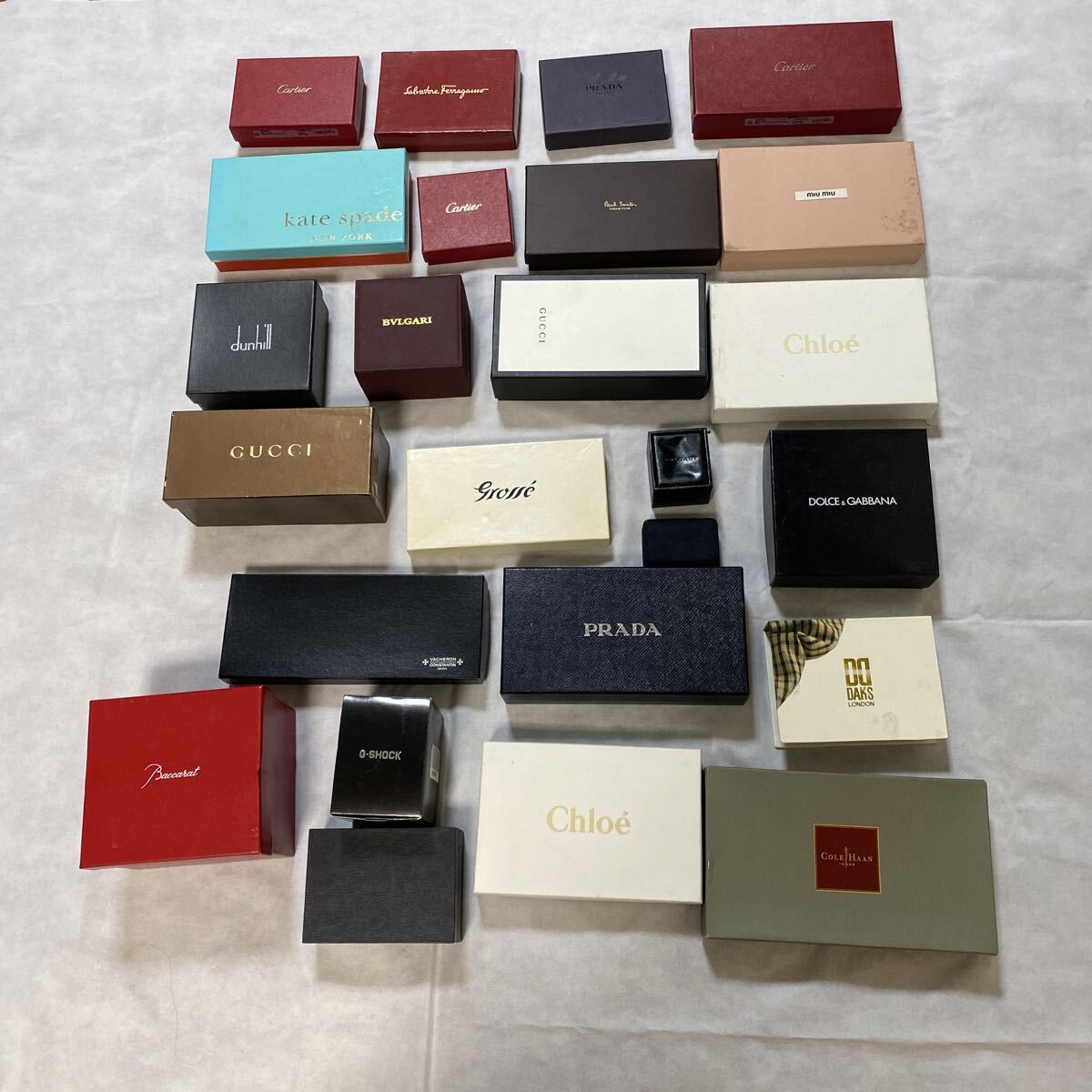 ブランド空箱 カルティエ グッチ フェラガモ バシェロン クロエなど空き箱計25個拍卖