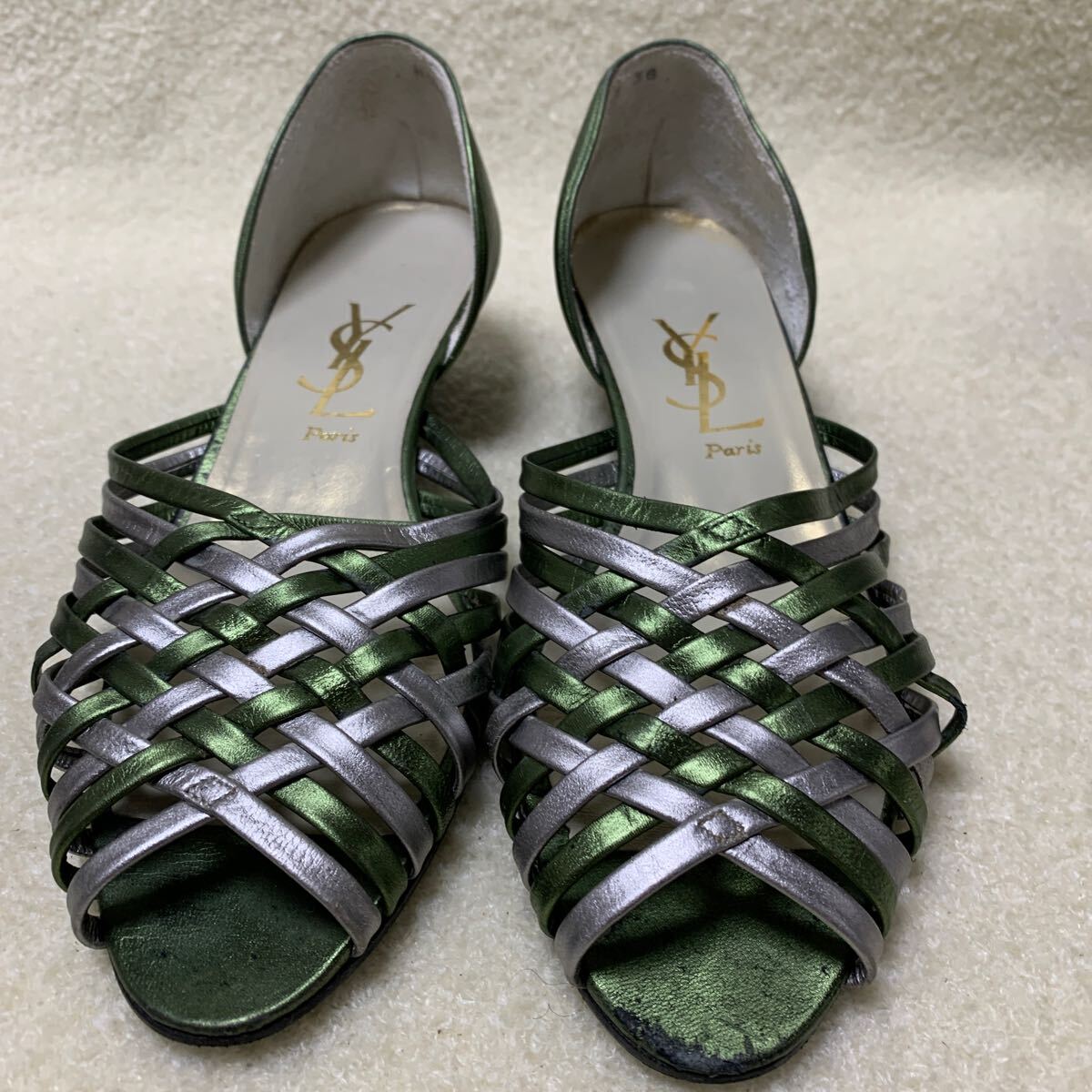 イブサンローラン YSL オープンツゥパンプス シルバー&グリーン 23㎝拍卖