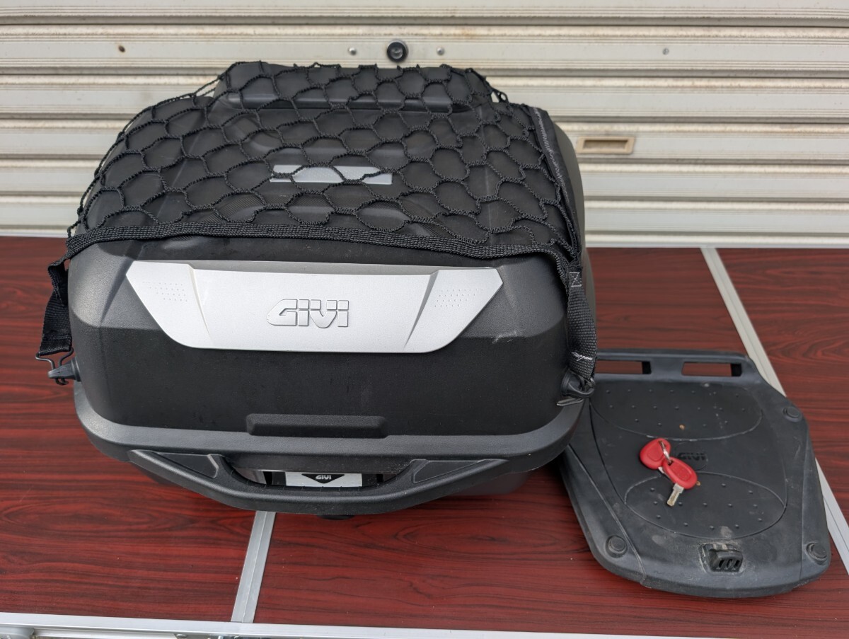 札幌★GIVI(ジビ) バイク リアボックス モノロック 43L オプション付き(インナーボトムマット/バックレスト/ネットフック) E43NTL-ADV拍卖
