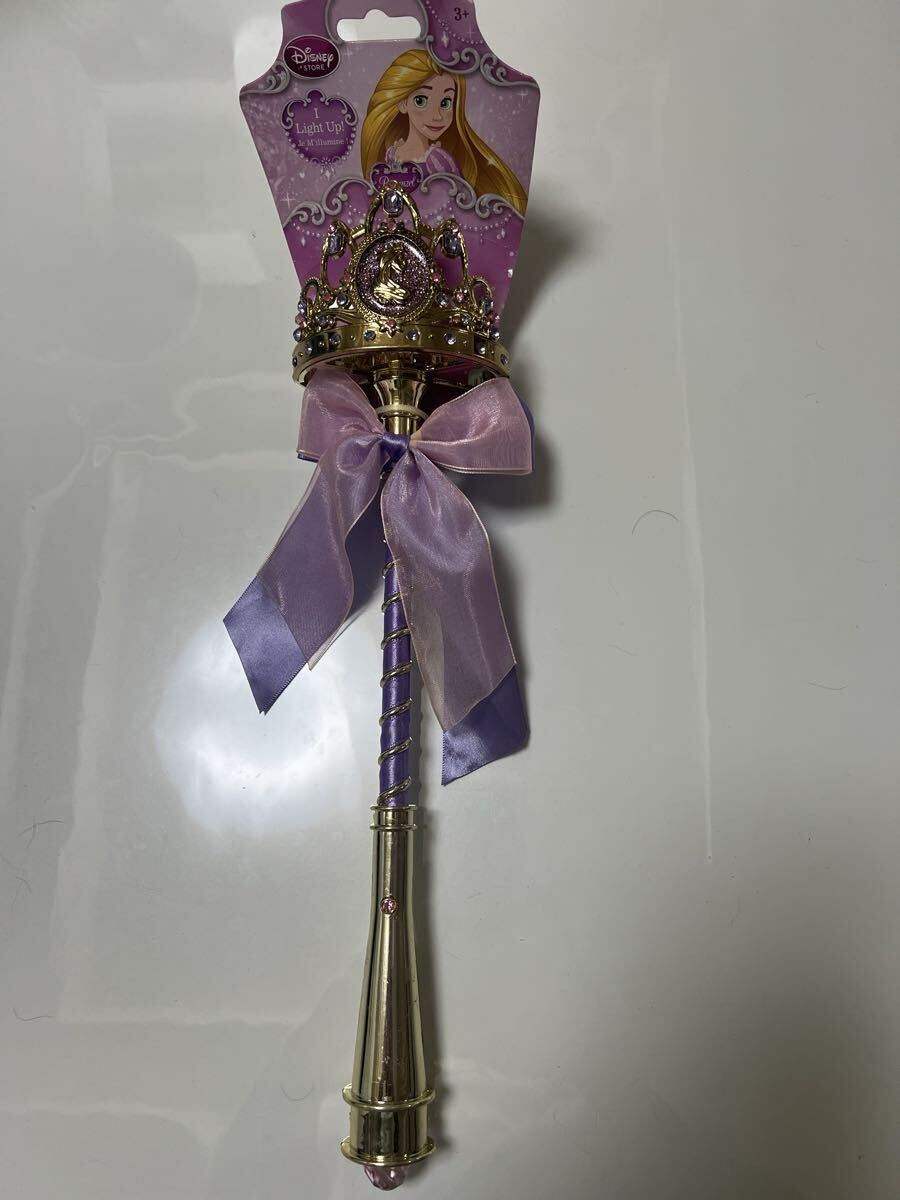 新品 ディズニーストア ライトアップ 光るステッキ ラプンツェル拍卖